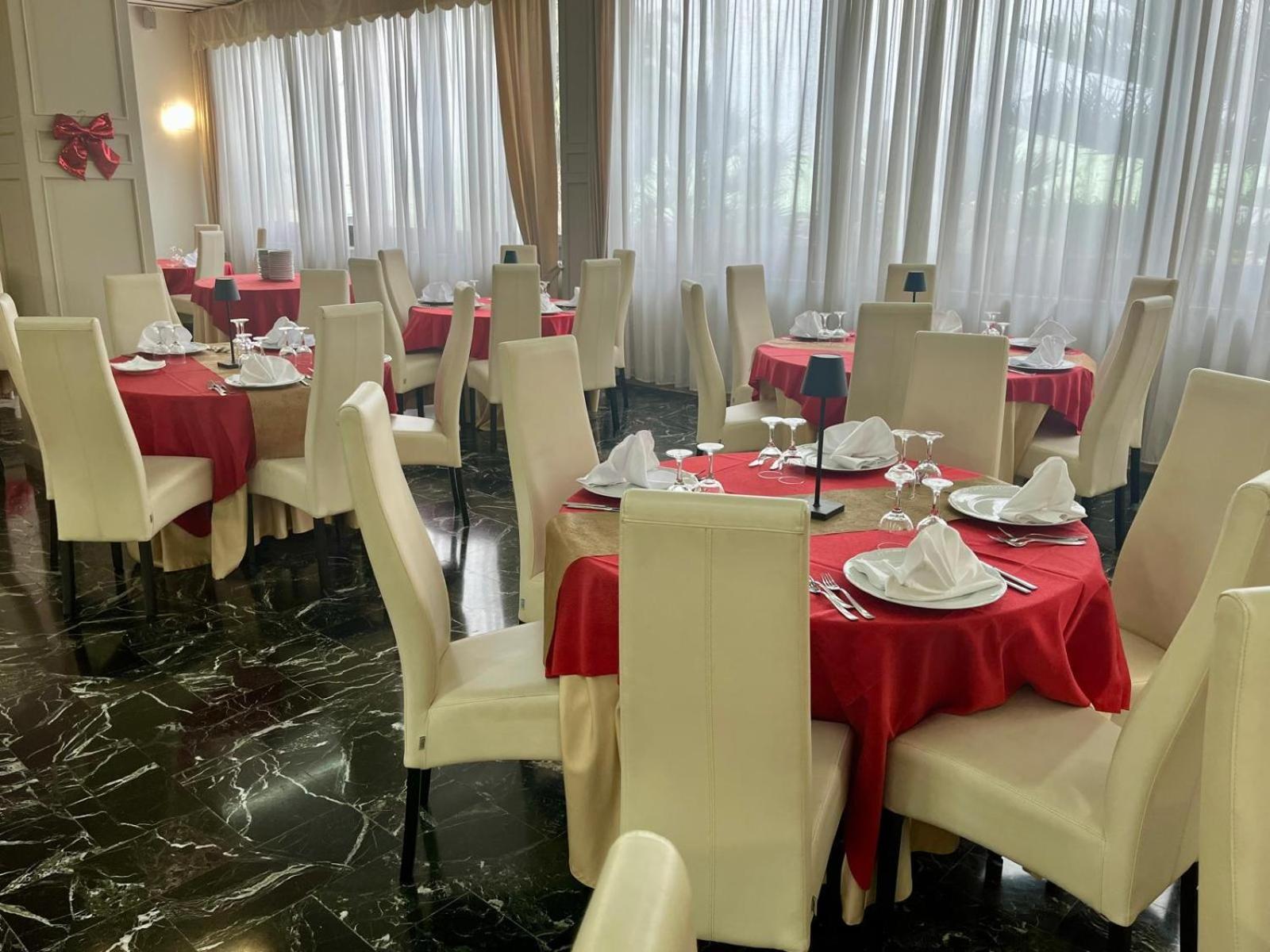 Pisani Hotel San Nicola La Strada Eksteriør billede