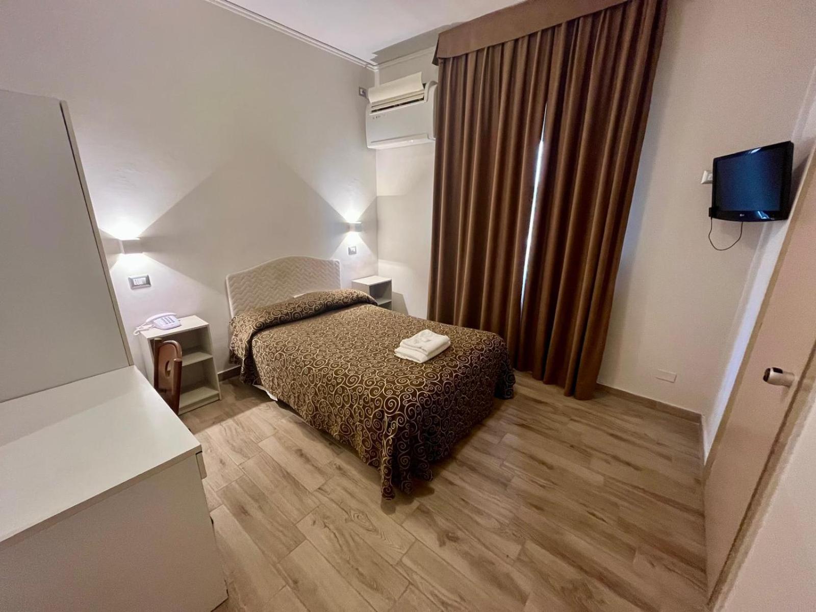 Pisani Hotel San Nicola La Strada Eksteriør billede