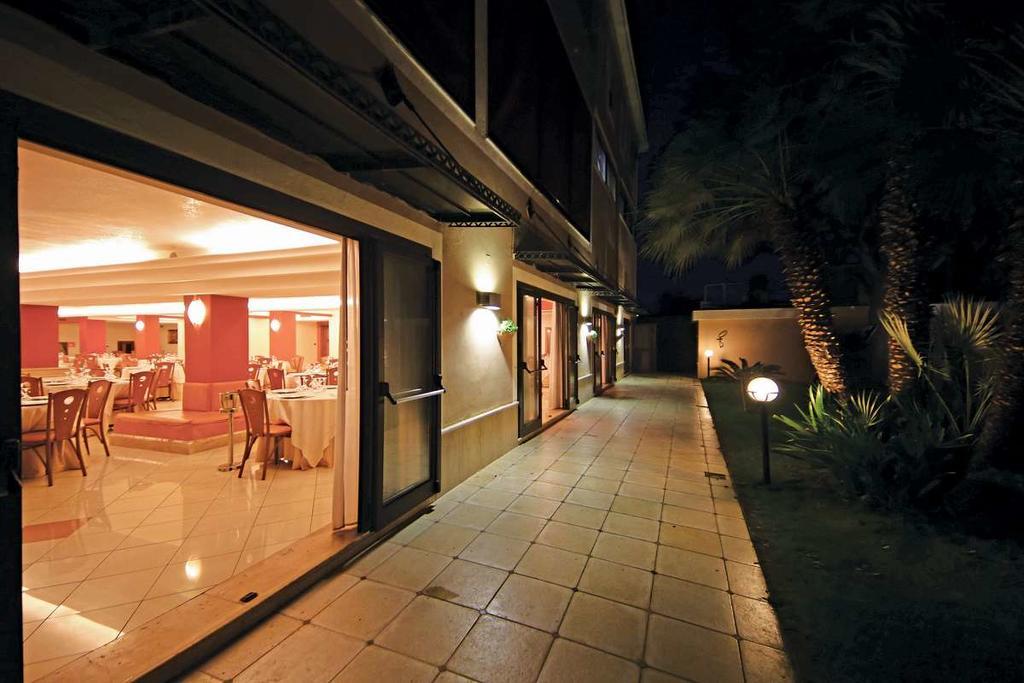 Pisani Hotel San Nicola La Strada Eksteriør billede