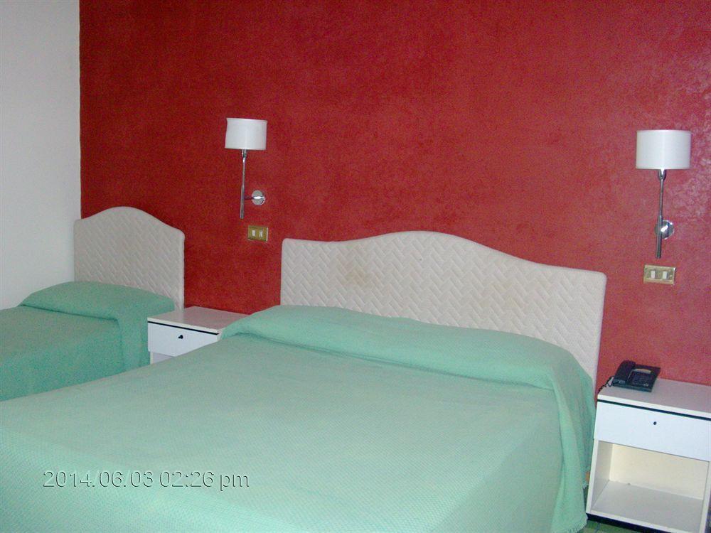 Pisani Hotel San Nicola La Strada Eksteriør billede