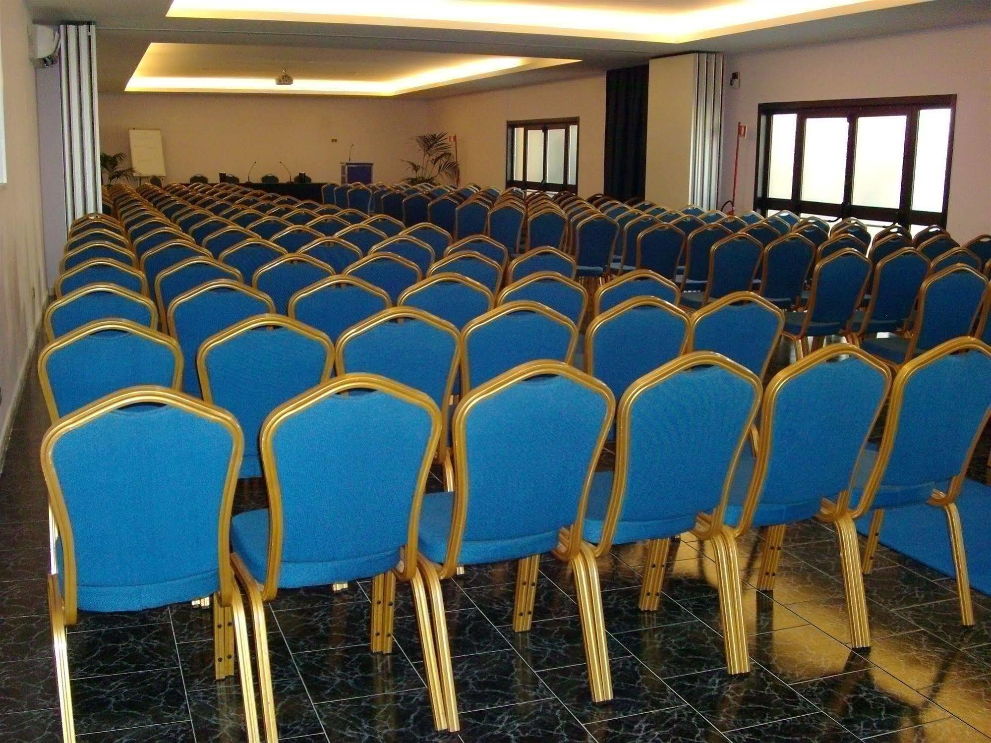 Pisani Hotel San Nicola La Strada Eksteriør billede